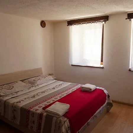 Holiday home Petit Paradis *